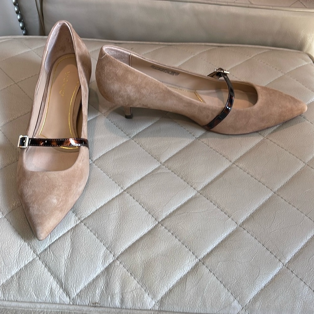 Vionic Minnie Tortoise kitten heels